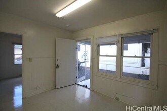 1084 Karratti Ln in Honolulu, HI - Building Photo - Building Photo