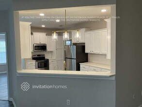 4233 Essex Dr in Villa Rica, GA - Foto de edificio - Building Photo