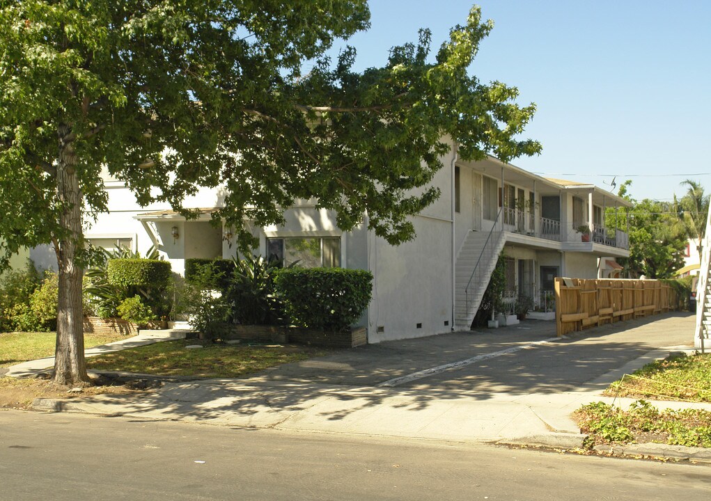 1309 N Detroit St in Los Angeles, CA - Building Photo