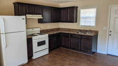 110 Jay Ln in Hampton, GA - Building Photo - Building Photo