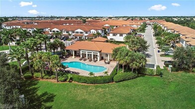 15800 Portofino Springs Blvd in Ft. Myers, FL - Building Photo - Building Photo