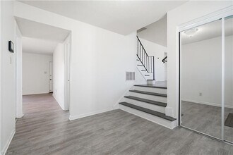 912 Amherst Ln in Virginia Beach, VA - Foto de edificio - Building Photo