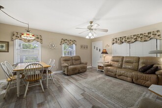 1220 Rhodes Ave in Sarasota, FL - Building Photo - Building Photo