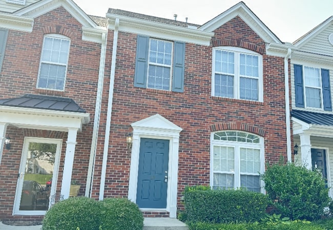 property at 18 Spring Crossing Cir
