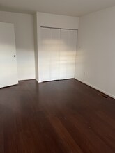 8200 Walutes Cir in Alexandria, VA - Foto de edificio - Building Photo