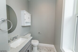 124 Main St-Unit -3 in Newton, NJ - Building Photo - Building Photo