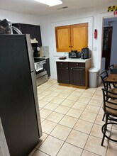 6107 Rockbridge Rd SW in Stone Mountain, GA - Building Photo - Building Photo