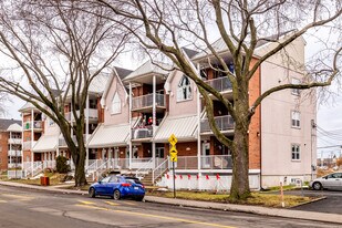 12651 Forsyth Rue in Montréal, QC - Building Photo