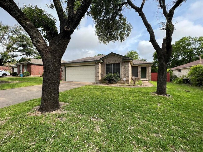 property at 1604 Thibodeaux Dr