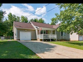 296 Audrea Ln in Clarksville, TN - Building Photo