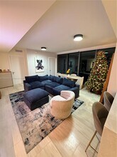 1451 Brickell Ave in Miami, FL - Building Photo - Building Photo