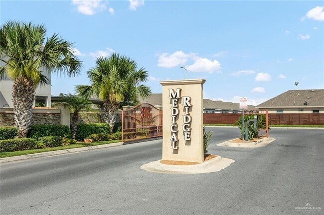 1701 W Garrison Dr, Unit 1 in Pharr, TX - Building Photo - Building Photo