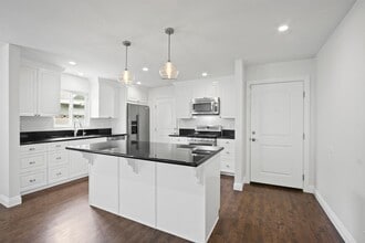 5841 Santa Catalina Ave in Garden Grove, CA - Building Photo - Building Photo