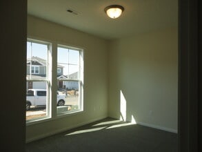 6607 Blue Ridge Ct in Utica, KY - Building Photo - Building Photo