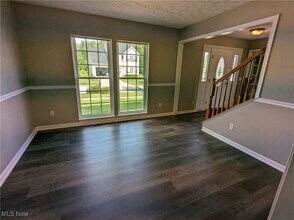 7912 Wildel Dr in Twinsburg, OH - Building Photo - Building Photo