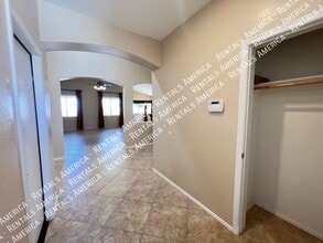 1536 E Fontana Dr in Casa Grande, AZ - Foto de edificio - Building Photo