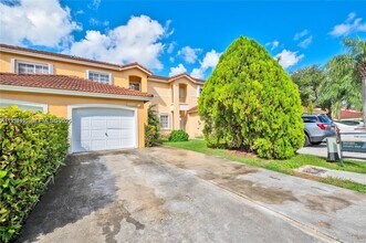 13929 SW 102nd Terrace in Miami, FL - Building Photo - Building Photo