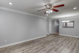 397 Lake Pointe Dr in Middle Island, NY - Building Photo - Building Photo