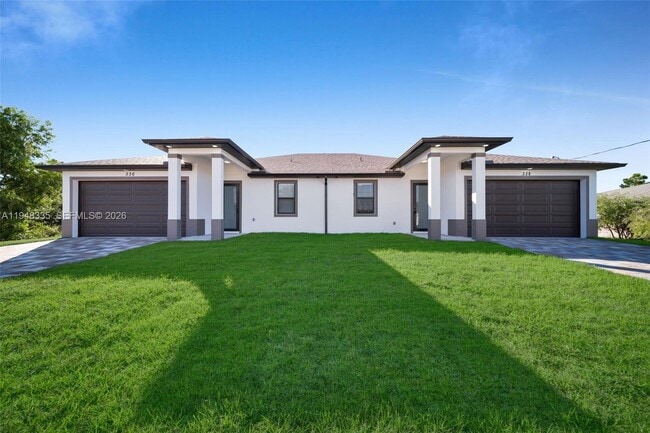 328 Gordon Ave S in Lehigh Acres, FL - Building Photo - Building Photo