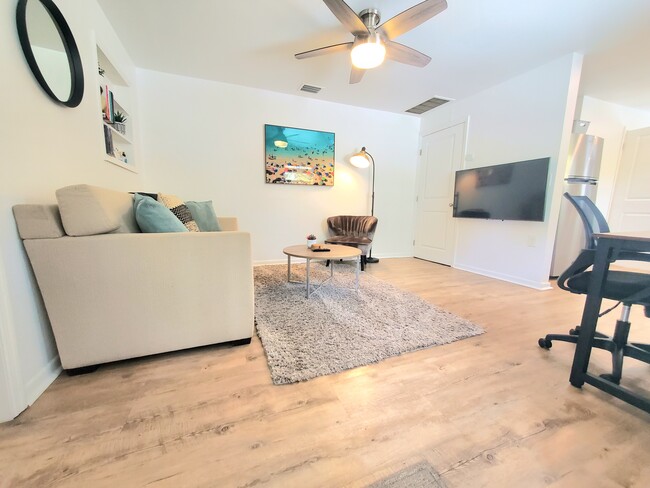 254 40th St N, Unit 254 in St. Petersburg, FL - Foto de edificio - Building Photo