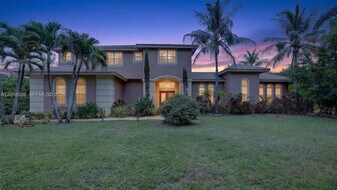 5960 NW 79th Way in Parkland, FL - Building Photo