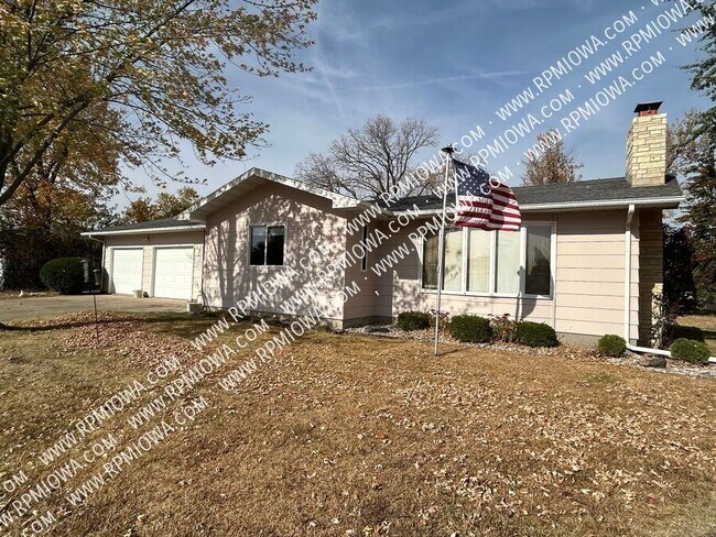 605 4th Ave in Slater, IA - Building Photo - Building Photo