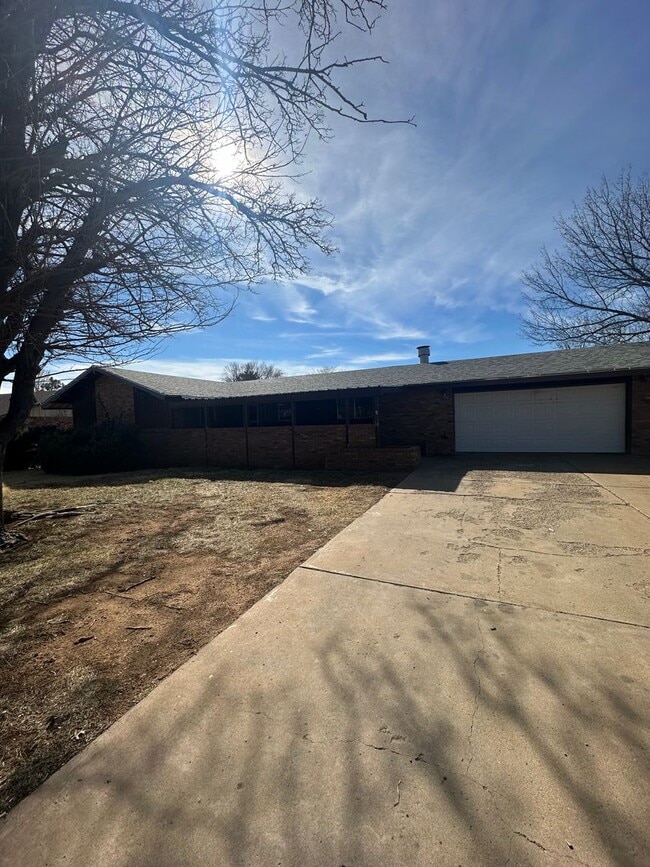 1108 Fairway Terrace in Clovis, NM - Building Photo - Building Photo