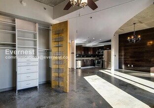 600 12th Ave S in Nashville, TN - Building Photo - Building Photo