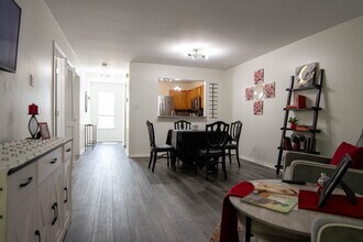 16295 Rose Wreath Ln in Florissant, MO - Building Photo - Building Photo