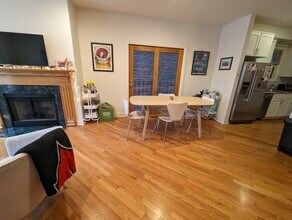 1118 W Wrightwood Ave in Chicago, IL - Building Photo - Building Photo