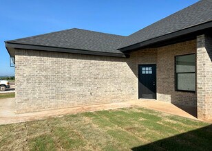 324 Woodstock Ln in Abilene, TX - Building Photo - Building Photo