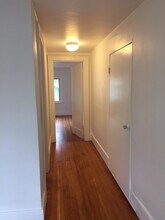 2351 SE 51st Ave in Portland, OR - Foto de edificio - Building Photo