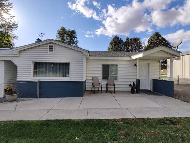 property at 44102 Dimmick Rd