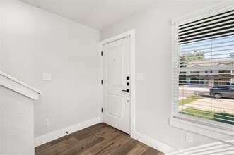 224 W Bond St in Denison, TX - Building Photo - Building Photo
