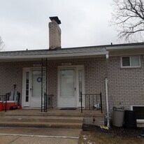 8172 Summit Ridge Dr in White Lake, MI - Building Photo