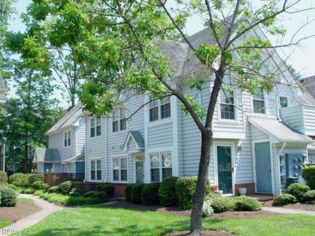400 Bracknell Arch, Unit K in Chesapeake, VA - Building Photo
