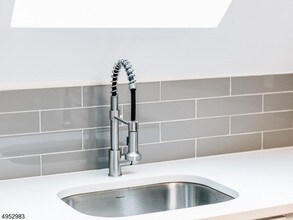 57 Walnut St-Unit -3 in Montclair, NJ - Building Photo - Building Photo