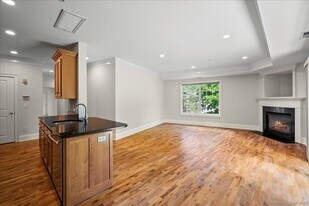 21 Seir Hill Rd in Norwalk, CT - Building Photo