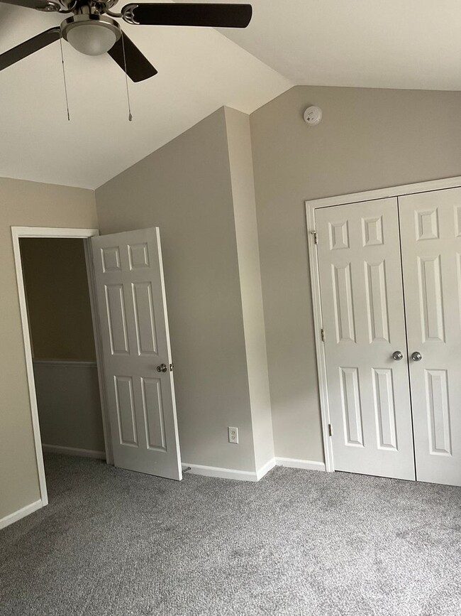6123 Dane Dr in Dallas, NC - Building Photo - Building Photo