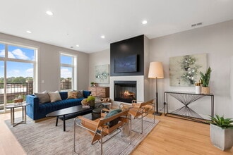 5689 N Lincoln Ave in Chicago, IL - Building Photo - Building Photo