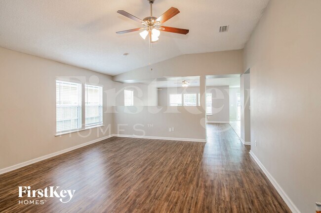 12241 Pebble Point Dr W in Jacksonville, FL - Building Photo - Building Photo