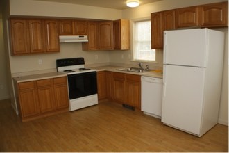 Clipper Ship Landing in East Falmouth, MA - Building Photo - Interior Photo