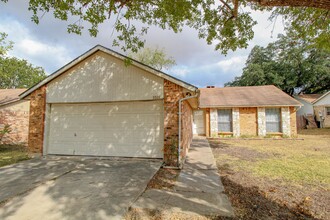 3501 Turnabout Loop in Schertz, TX - Foto de edificio - Building Photo