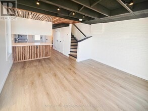 857 Dundas St in London, ON - Building Photo - Building Photo