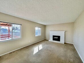 909 Harrison Dr in Lafayette, CO - Building Photo - Building Photo