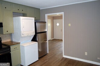 8859 E Main St in Woodstock, GA - Building Photo - Building Photo