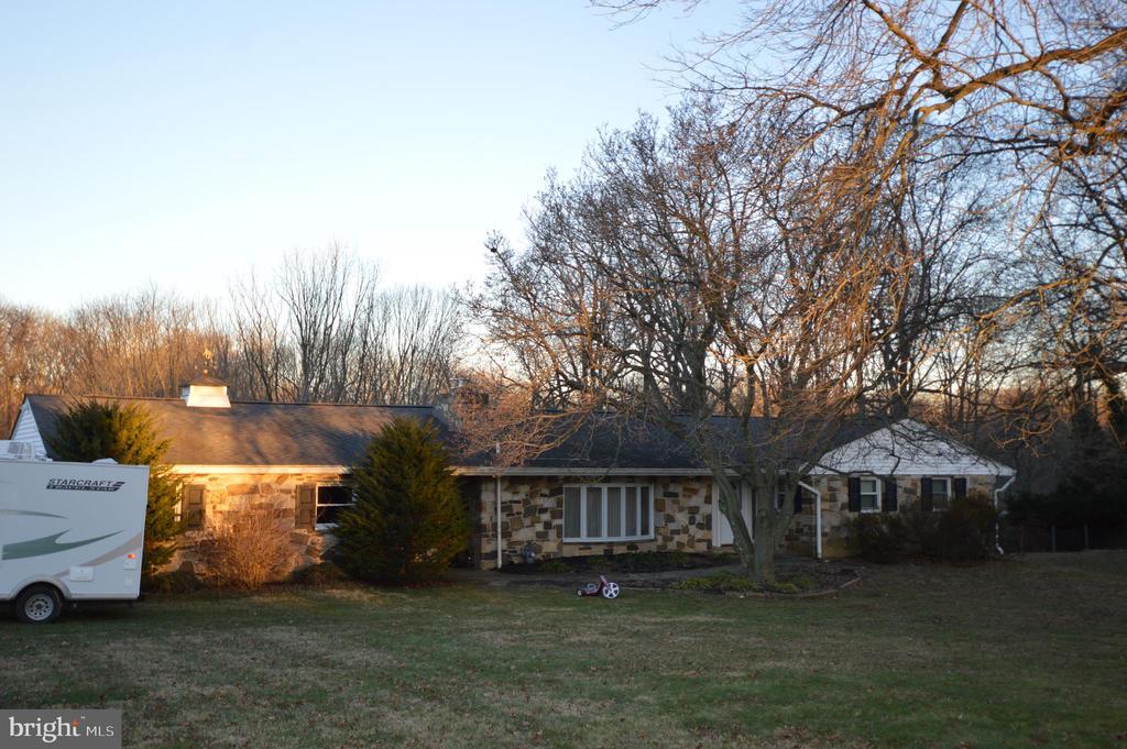 373 Cheyney Rd in Glen Mills, PA - Building Photo