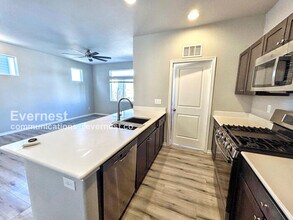 1059 Cana Grove in Colorado Springs, CO - Foto de edificio - Building Photo