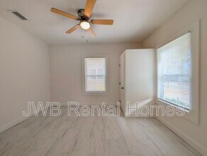 443 Crestwood St in Jacksonville, FL - Building Photo - Building Photo