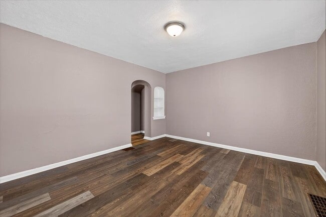 2351-2351 Lasalle St in Indianapolis, IN - Building Photo - Building Photo